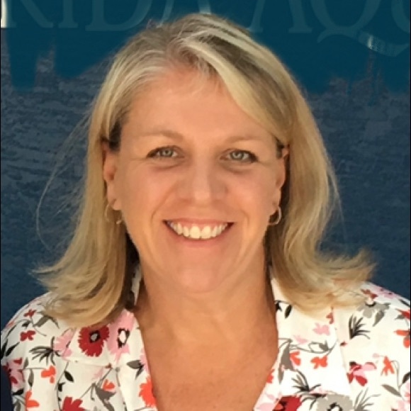 Meet your Posher, Renee - Picture 2 of 2